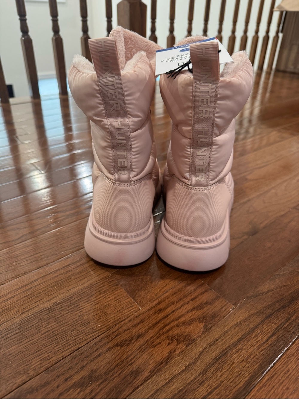 NWT Hunter Womens Moon Lug Sole Insulated Waterproof Booties in light natural - Picture 4 of 13